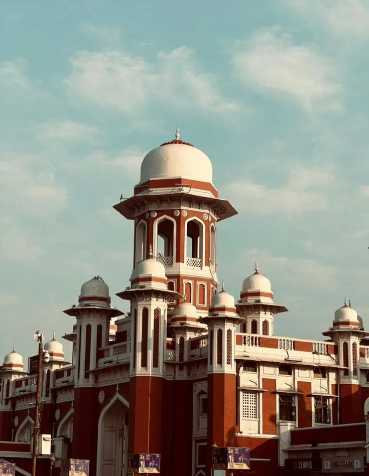 Home tutors in Charbagh