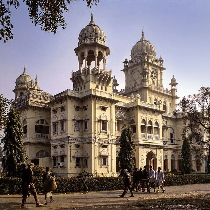 Home tutors in Kanpur